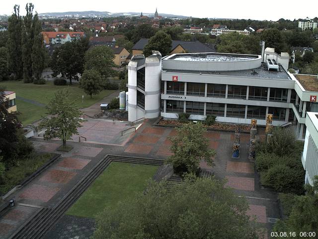 Foto der Webcam: Verwaltungsgeb&auml;ude, Innenhof mit Audimax, H&ouml;rsaal-Geb&auml;ude 1