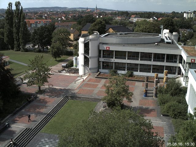 Foto der Webcam: Verwaltungsgeb&auml;ude, Innenhof mit Audimax, H&ouml;rsaal-Geb&auml;ude 1