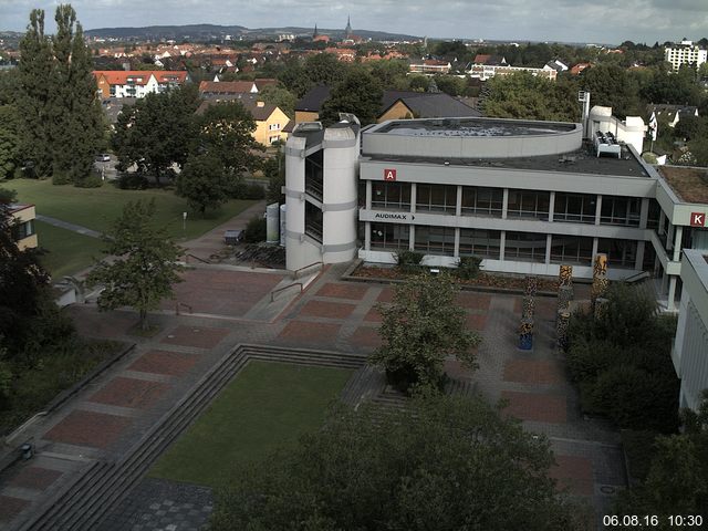Foto der Webcam: Verwaltungsgeb&auml;ude, Innenhof mit Audimax, H&ouml;rsaal-Geb&auml;ude 1