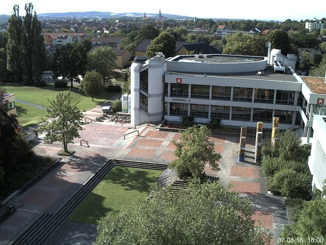 Foto der Webcam: Verwaltungsgeb&auml;ude, Innenhof mit Audimax, H&ouml;rsaal-Geb&auml;ude 1