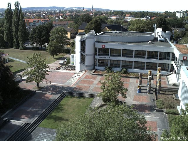Foto der Webcam: Verwaltungsgeb&auml;ude, Innenhof mit Audimax, H&ouml;rsaal-Geb&auml;ude 1