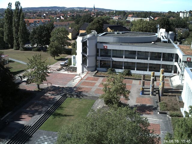 Foto der Webcam: Verwaltungsgeb&auml;ude, Innenhof mit Audimax, H&ouml;rsaal-Geb&auml;ude 1