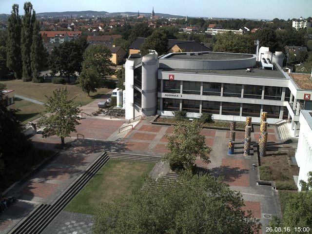 Foto der Webcam: Verwaltungsgeb&auml;ude, Innenhof mit Audimax, H&ouml;rsaal-Geb&auml;ude 1