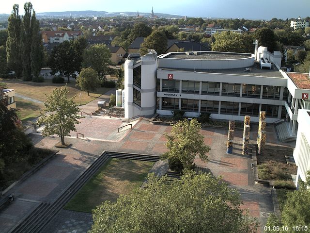 Foto der Webcam: Verwaltungsgeb&auml;ude, Innenhof mit Audimax, H&ouml;rsaal-Geb&auml;ude 1