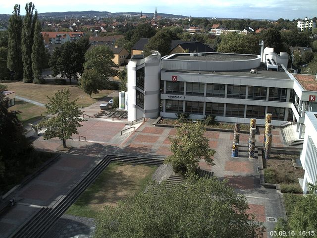 Foto der Webcam: Verwaltungsgeb&auml;ude, Innenhof mit Audimax, H&ouml;rsaal-Geb&auml;ude 1