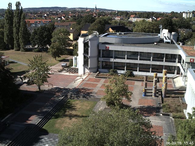 Foto der Webcam: Verwaltungsgeb&auml;ude, Innenhof mit Audimax, H&ouml;rsaal-Geb&auml;ude 1