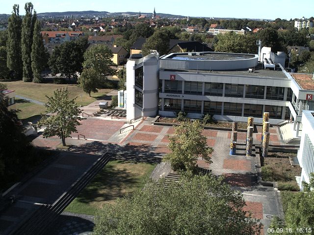 Foto der Webcam: Verwaltungsgeb&auml;ude, Innenhof mit Audimax, H&ouml;rsaal-Geb&auml;ude 1