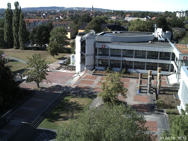 Foto der Webcam: Verwaltungsgeb&auml;ude, Innenhof mit Audimax, H&ouml;rsaal-Geb&auml;ude 1