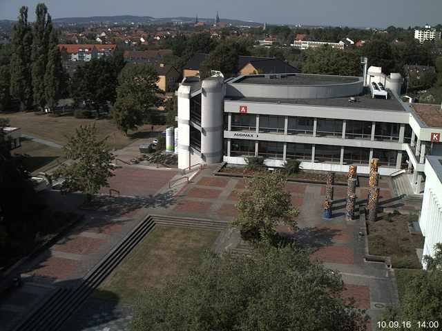 Foto der Webcam: Verwaltungsgeb&auml;ude, Innenhof mit Audimax, H&ouml;rsaal-Geb&auml;ude 1