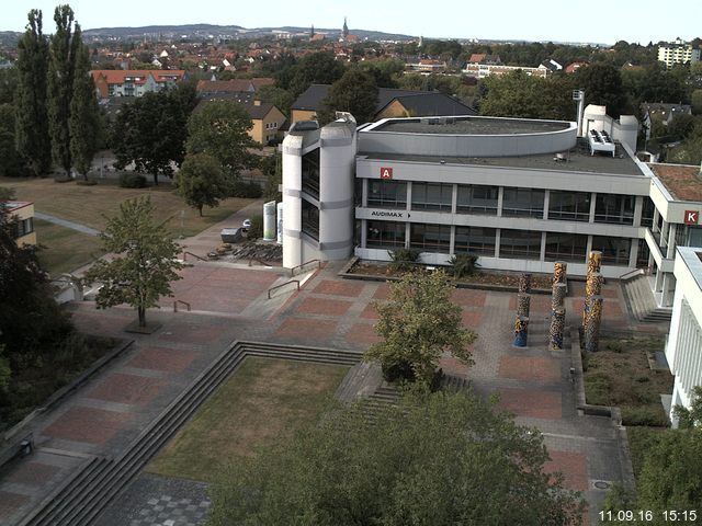 Foto der Webcam: Verwaltungsgeb&auml;ude, Innenhof mit Audimax, H&ouml;rsaal-Geb&auml;ude 1