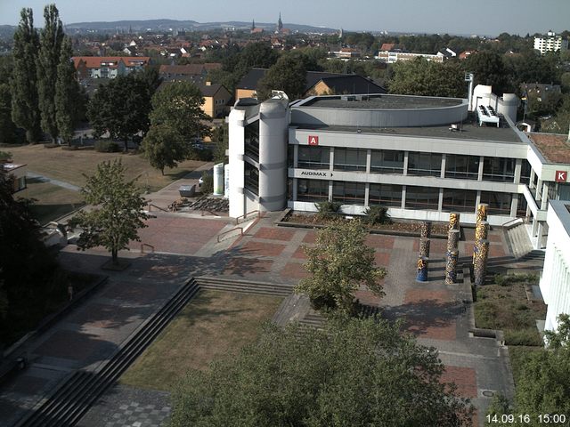 Foto der Webcam: Verwaltungsgeb&auml;ude, Innenhof mit Audimax, H&ouml;rsaal-Geb&auml;ude 1