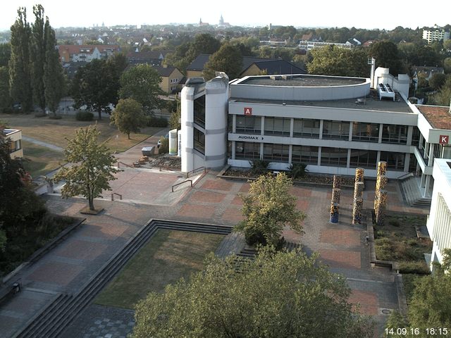 Foto der Webcam: Verwaltungsgeb&auml;ude, Innenhof mit Audimax, H&ouml;rsaal-Geb&auml;ude 1
