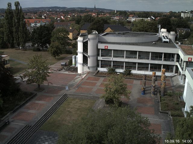 Foto der Webcam: Verwaltungsgeb&auml;ude, Innenhof mit Audimax, H&ouml;rsaal-Geb&auml;ude 1