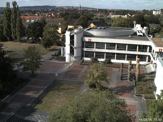 Foto der Webcam: Verwaltungsgeb&auml;ude, Innenhof mit Audimax, H&ouml;rsaal-Geb&auml;ude 1