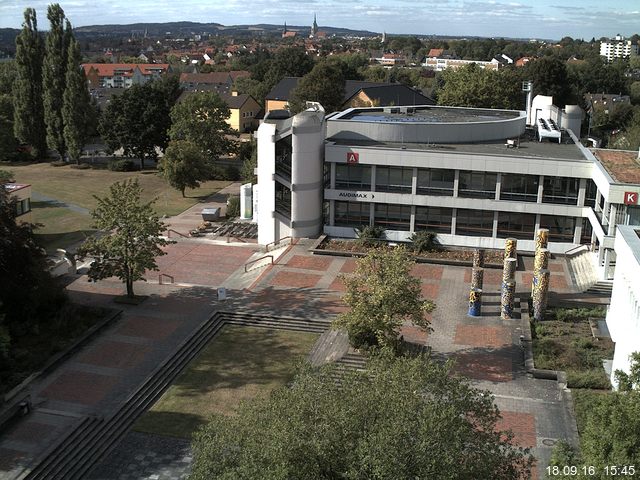 Foto der Webcam: Verwaltungsgeb&auml;ude, Innenhof mit Audimax, H&ouml;rsaal-Geb&auml;ude 1