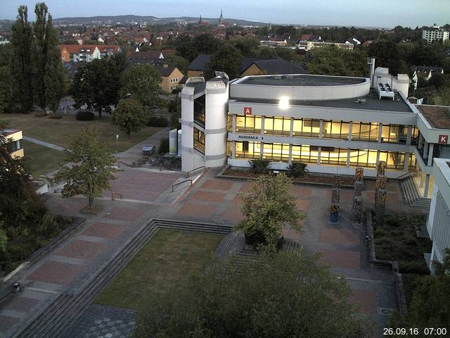 Foto der Webcam: Verwaltungsgeb&auml;ude, Innenhof mit Audimax, H&ouml;rsaal-Geb&auml;ude 1