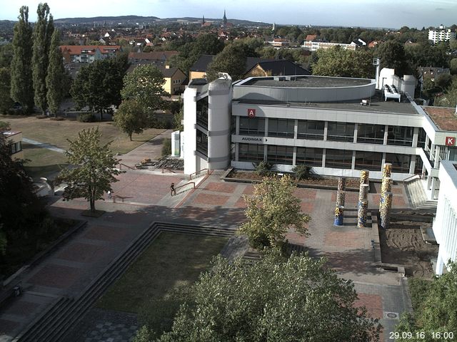 Foto der Webcam: Verwaltungsgeb&auml;ude, Innenhof mit Audimax, H&ouml;rsaal-Geb&auml;ude 1