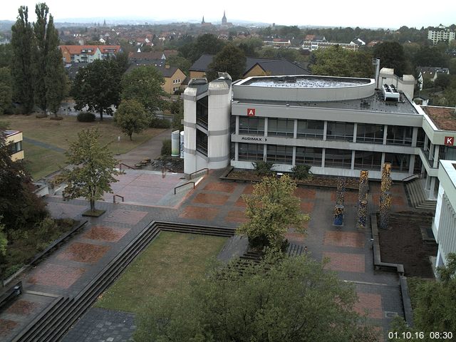 Foto der Webcam: Verwaltungsgeb&auml;ude, Innenhof mit Audimax, H&ouml;rsaal-Geb&auml;ude 1