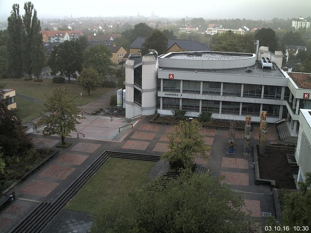 Foto der Webcam: Verwaltungsgeb&auml;ude, Innenhof mit Audimax, H&ouml;rsaal-Geb&auml;ude 1