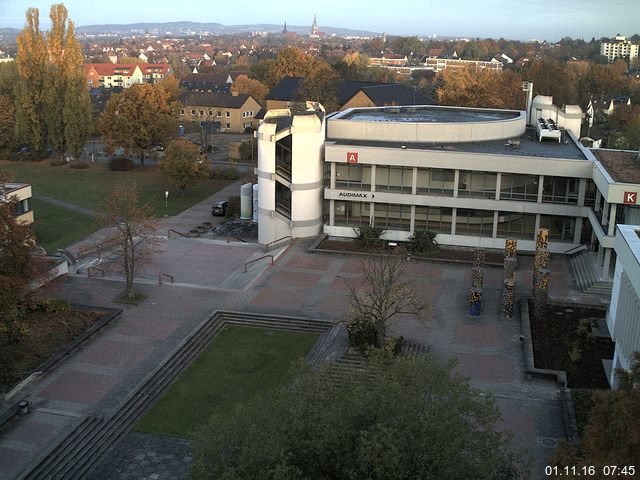 Foto der Webcam: Verwaltungsgeb&auml;ude, Innenhof mit Audimax, H&ouml;rsaal-Geb&auml;ude 1