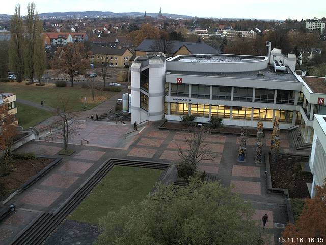 Foto der Webcam: Verwaltungsgeb&auml;ude, Innenhof mit Audimax, H&ouml;rsaal-Geb&auml;ude 1
