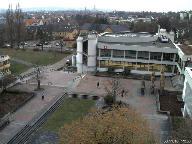 Foto der Webcam: Verwaltungsgeb&auml;ude, Innenhof mit Audimax, H&ouml;rsaal-Geb&auml;ude 1