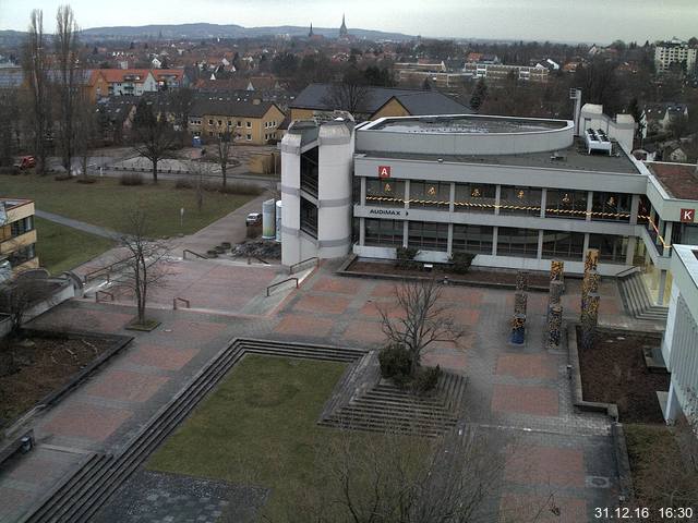 Foto der Webcam: Verwaltungsgeb&auml;ude, Innenhof mit Audimax, H&ouml;rsaal-Geb&auml;ude 1