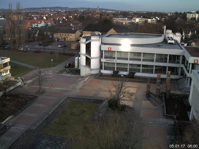 Foto der Webcam: Verwaltungsgeb&auml;ude, Innenhof mit Audimax, H&ouml;rsaal-Geb&auml;ude 1