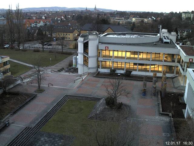 Foto der Webcam: Verwaltungsgeb&auml;ude, Innenhof mit Audimax, H&ouml;rsaal-Geb&auml;ude 1