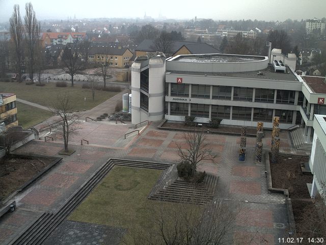 Foto der Webcam: Verwaltungsgeb&auml;ude, Innenhof mit Audimax, H&ouml;rsaal-Geb&auml;ude 1