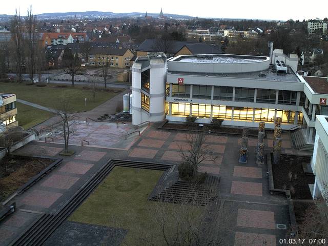 Foto der Webcam: Verwaltungsgeb&auml;ude, Innenhof mit Audimax, H&ouml;rsaal-Geb&auml;ude 1