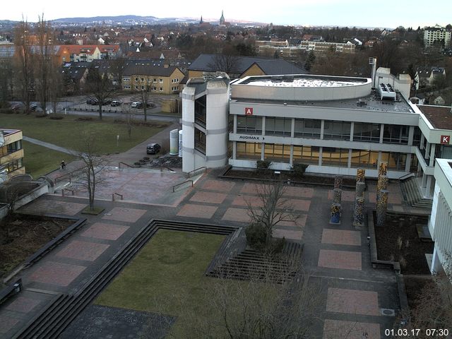 Foto der Webcam: Verwaltungsgeb&auml;ude, Innenhof mit Audimax, H&ouml;rsaal-Geb&auml;ude 1