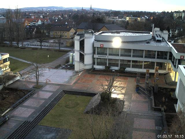 Foto der Webcam: Verwaltungsgeb&auml;ude, Innenhof mit Audimax, H&ouml;rsaal-Geb&auml;ude 1