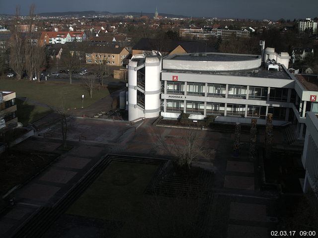 Foto der Webcam: Verwaltungsgebäude, Innenhof mit Audimax, Hörsaal-Gebäude 1