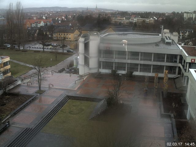 Foto der Webcam: Verwaltungsgebäude, Innenhof mit Audimax, Hörsaal-Gebäude 1