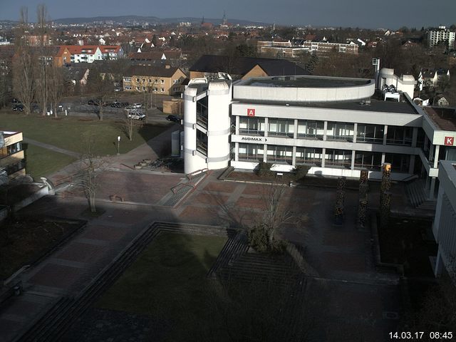 Foto der Webcam: Verwaltungsgeb&auml;ude, Innenhof mit Audimax, H&ouml;rsaal-Geb&auml;ude 1
