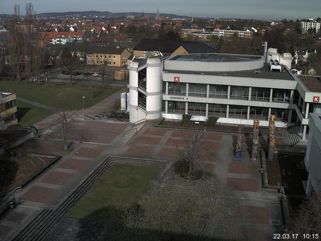 Foto der Webcam: Verwaltungsgebäude, Innenhof mit Audimax, Hörsaal-Gebäude 1