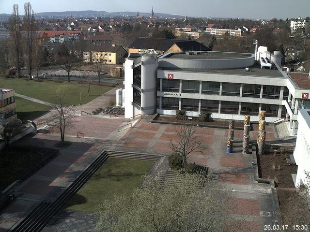Foto der Webcam: Verwaltungsgeb&auml;ude, Innenhof mit Audimax, H&ouml;rsaal-Geb&auml;ude 1