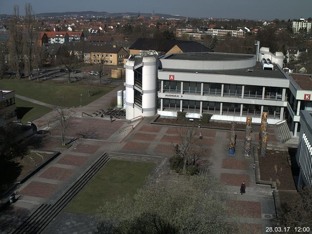 Foto der Webcam: Verwaltungsgeb&auml;ude, Innenhof mit Audimax, H&ouml;rsaal-Geb&auml;ude 1