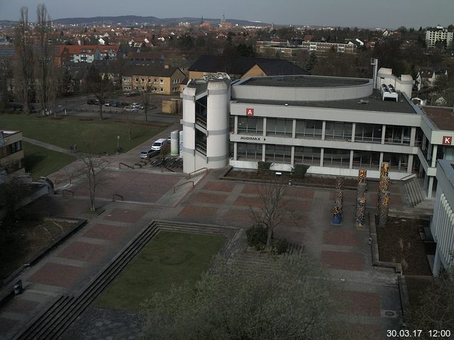 Foto der Webcam: Verwaltungsgeb&auml;ude, Innenhof mit Audimax, H&ouml;rsaal-Geb&auml;ude 1