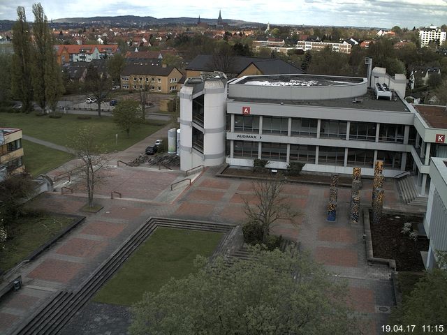 Foto der Webcam: Verwaltungsgebäude, Innenhof mit Audimax, Hörsaal-Gebäude 1