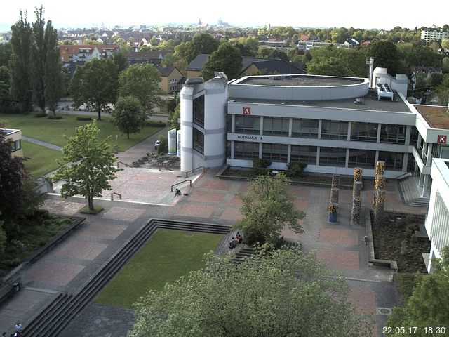 Foto der Webcam: Verwaltungsgeb&auml;ude, Innenhof mit Audimax, H&ouml;rsaal-Geb&auml;ude 1