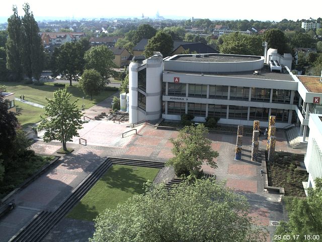 Foto der Webcam: Verwaltungsgeb&auml;ude, Innenhof mit Audimax, H&ouml;rsaal-Geb&auml;ude 1
