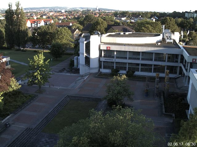Foto der Webcam: Verwaltungsgeb&auml;ude, Innenhof mit Audimax, H&ouml;rsaal-Geb&auml;ude 1