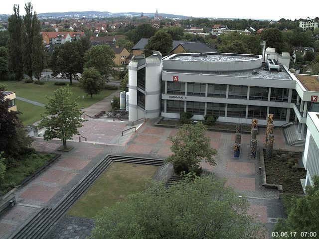 Foto der Webcam: Verwaltungsgeb&auml;ude, Innenhof mit Audimax, H&ouml;rsaal-Geb&auml;ude 1