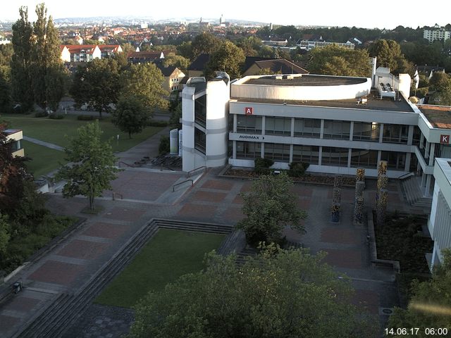 Foto der Webcam: Verwaltungsgeb&auml;ude, Innenhof mit Audimax, H&ouml;rsaal-Geb&auml;ude 1