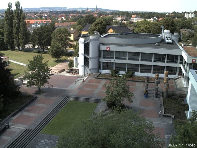 Foto der Webcam: Verwaltungsgeb&auml;ude, Innenhof mit Audimax, H&ouml;rsaal-Geb&auml;ude 1