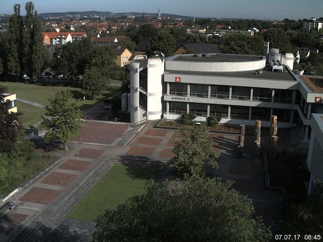 Foto der Webcam: Verwaltungsgeb&auml;ude, Innenhof mit Audimax, H&ouml;rsaal-Geb&auml;ude 1