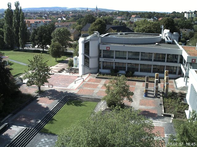 Foto der Webcam: Verwaltungsgeb&auml;ude, Innenhof mit Audimax, H&ouml;rsaal-Geb&auml;ude 1