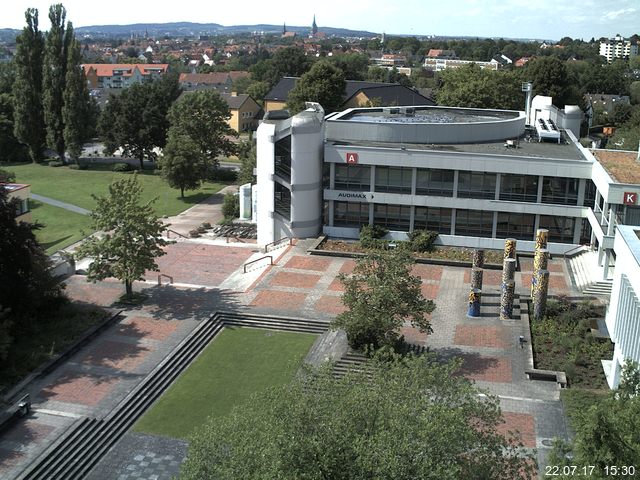 Foto der Webcam: Verwaltungsgeb&auml;ude, Innenhof mit Audimax, H&ouml;rsaal-Geb&auml;ude 1